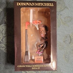 Bobblehead - Black and Orange